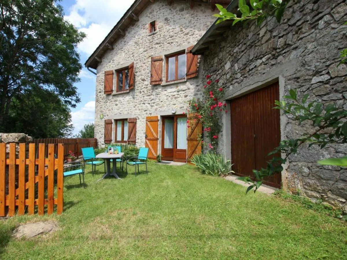 Gite Familial Au Calme Avec Jeux, Vtt, Randonnee, Pres Du Parc Livradois, La Chaise-Dieu Et Craponne - Fr-1-582-214 Jullianges Holiday home