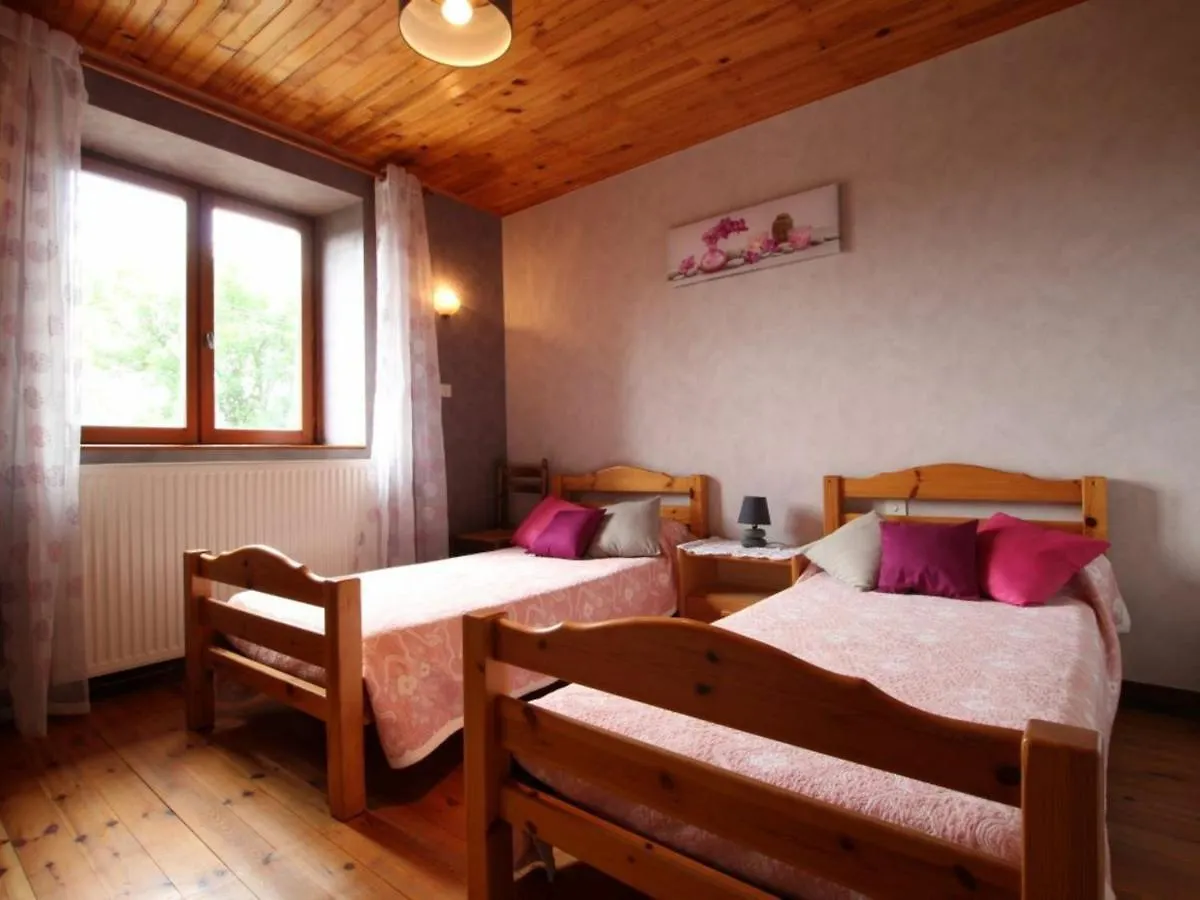 Gite Familial Au Calme Avec Jeux, Vtt, Randonnee, Pres Du Parc Livradois, La Chaise-Dieu Et Craponne - Fr-1-582-214 Jullianges Holiday home