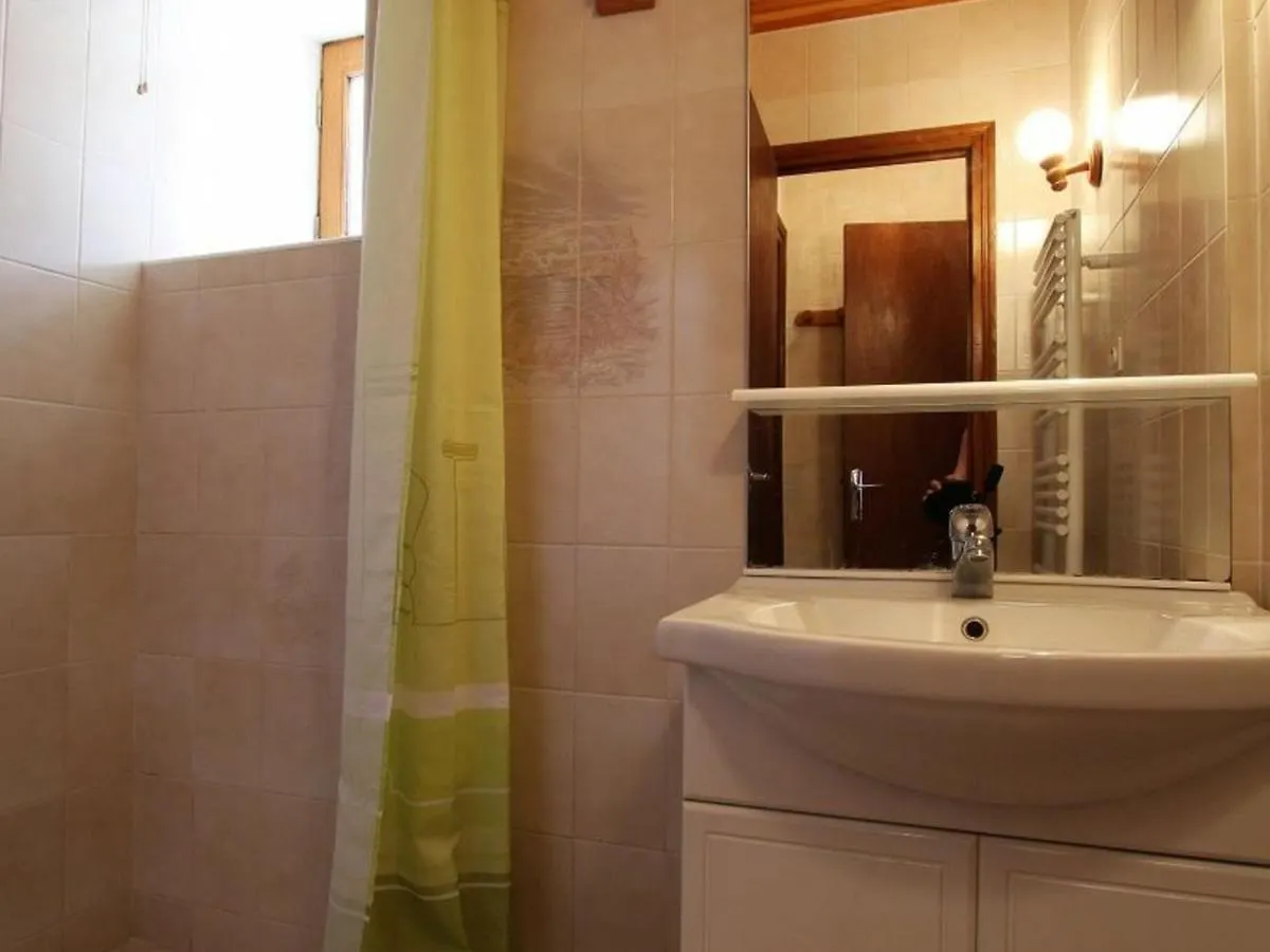 Holiday home Gite Familial Au Calme Avec Jeux, Vtt, Randonnee, Pres Du Parc Livradois, La Chaise-Dieu Et Craponne - Fr-1-582-214 Jullianges