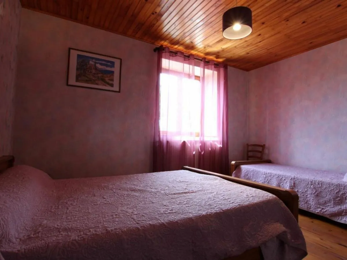 Gite Familial Au Calme Avec Jeux, Vtt, Randonnee, Pres Du Parc Livradois, La Chaise-Dieu Et Craponne - Fr-1-582-214 Jullianges 0*,