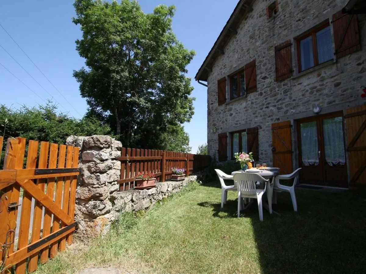 Gite Familial Au Calme Avec Jeux, Vtt, Randonnee, Pres Du Parc Livradois, La Chaise-Dieu Et Craponne - Fr-1-582-214 Jullianges Holiday home