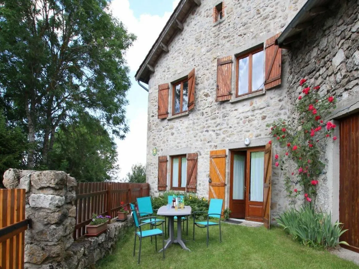 Gite Familial Au Calme Avec Jeux, Vtt, Randonnee, Pres Du Parc Livradois, La Chaise-Dieu Et Craponne - Fr-1-582-214 Jullianges